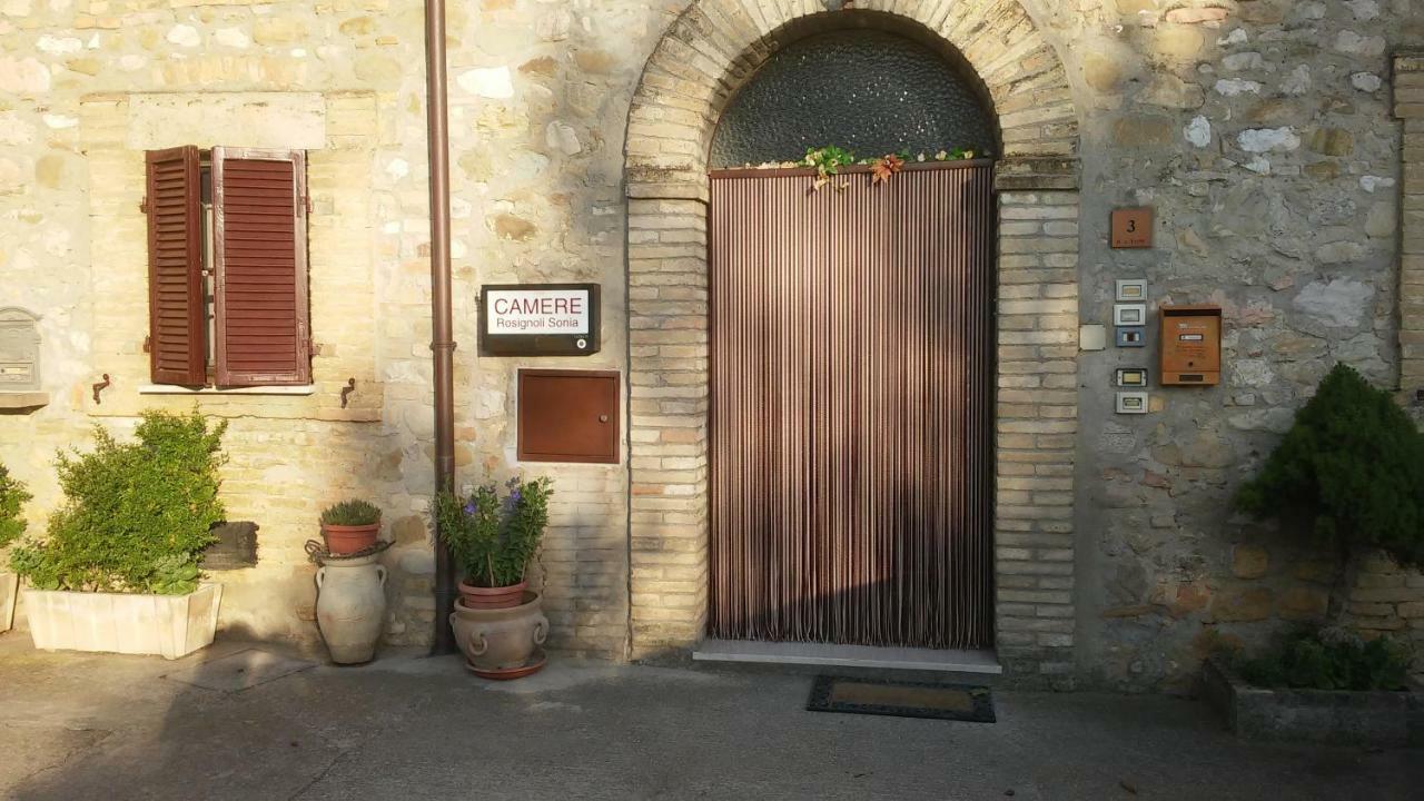 Camere Rosignoli أسيسي المظهر الخارجي الصورة